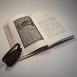 Christopher Impey — The House on the Hill — Tangerine Press